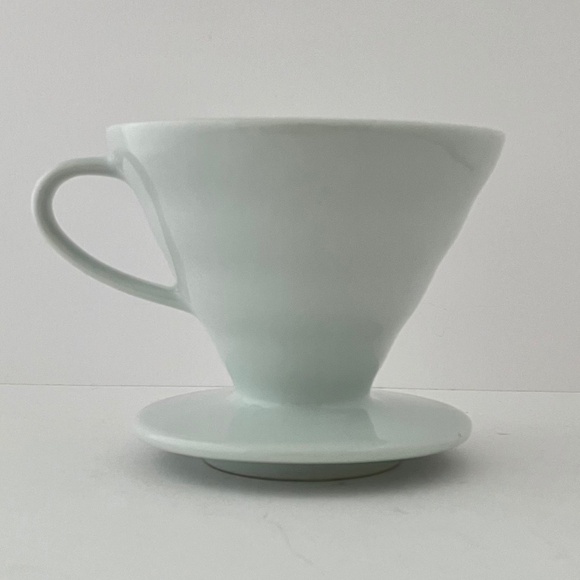 Hario V60 Ceramic Coffee Dripper Pour Over Cone Coffee Maker Size 02, White - Picture 9 of 13